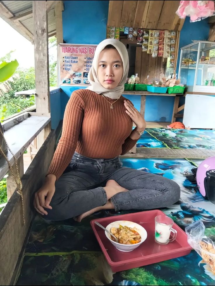 6 Hijab Viral untuk Tampil Modis di Mobil Sambil Wikwik 2025